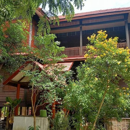 פרה נאקון סי איוטאיה Baan Lotus Guest House מראה חיצוני תמונה